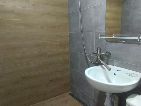 квартира за адресою Добровольців пров., 10