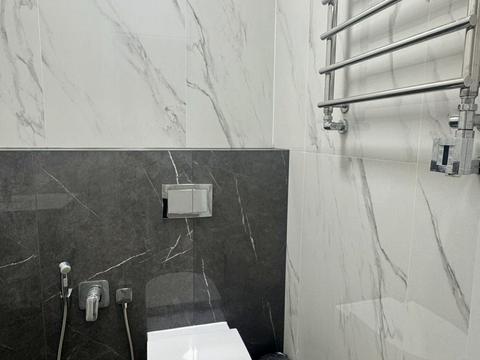 комерційна за адресою Університетська вул., 2Ф/2