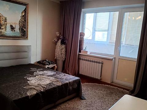 квартира за адресою Князя Володимира Великого просп., 102