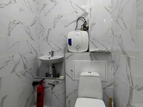 комерційна за адресою Гранітна вул., 1