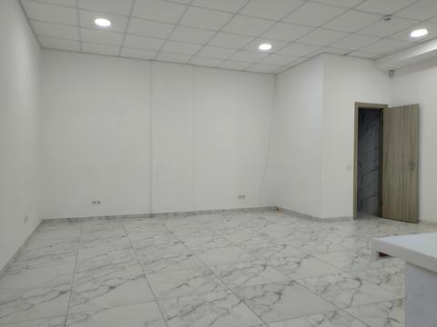 комерційна за адресою Гранітна вул., 1