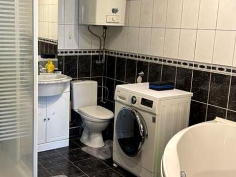 квартира за адресою Велика Набережна вул. (50-річчя СРСР), 35