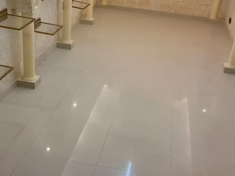 комерційна за адресою Європейська пл. (Катерининська), 8