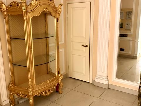 комерційна за адресою Європейська пл. (Катерининська), 8