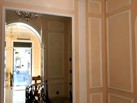 комерційна за адресою Європейська пл. (Катерининська), 8