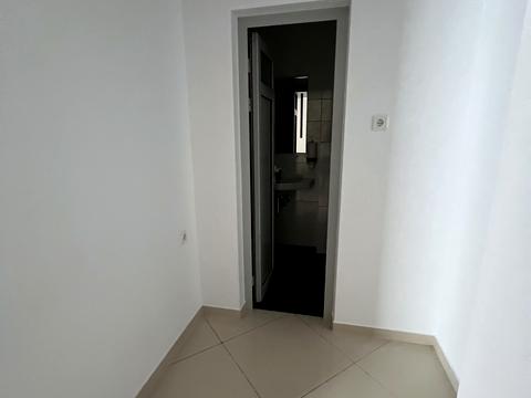 коммерческая по адресу Швабская ул., 70