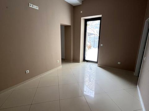 коммерческая по адресу Швабская ул., 70