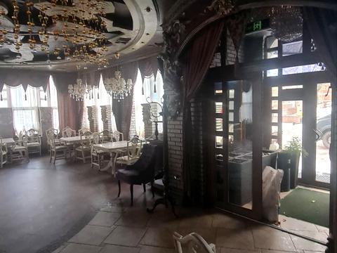 коммерческая по адресу Черновцы, Университетская ул., 21