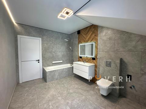 будинок за адресою Місячна вул.