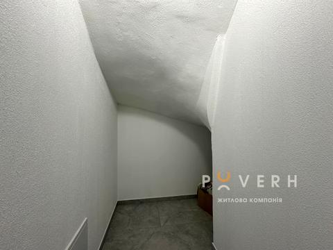 будинок за адресою Місячна вул.