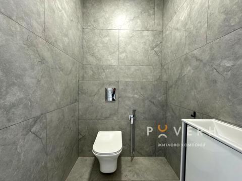 будинок за адресою Місячна вул.