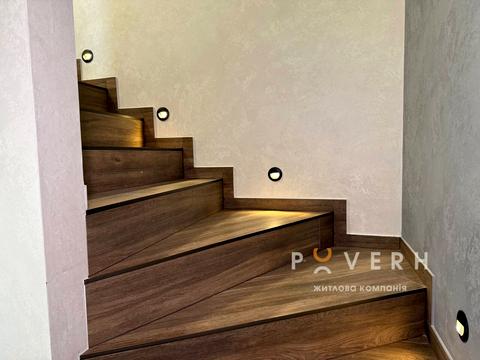 будинок за адресою Місячна вул.