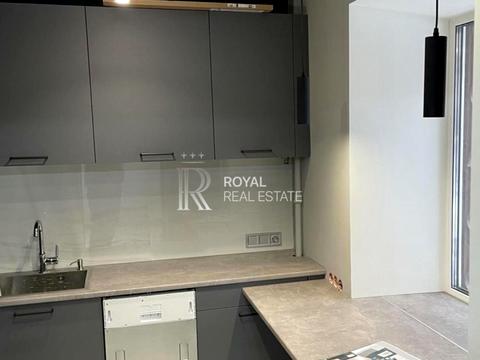 комерційна за адресою Велика Васильківська вул. (Червоноармійська), 131