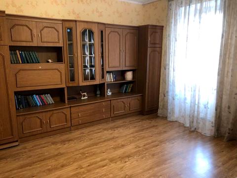 квартира за адресою Анни Ахматової вул., 35-Б