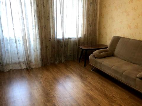 квартира за адресою Анни Ахматової вул., 35-Б