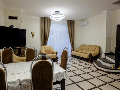 будинок за адресою Озерна, 2А