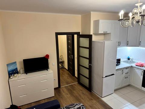 квартира за адресою Сім'ї Кульженків вул. (Петра Дегтяренка), 37