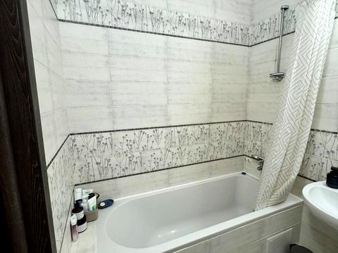 квартира за адресою Сім'ї Кульженків вул. (Петра Дегтяренка), 37