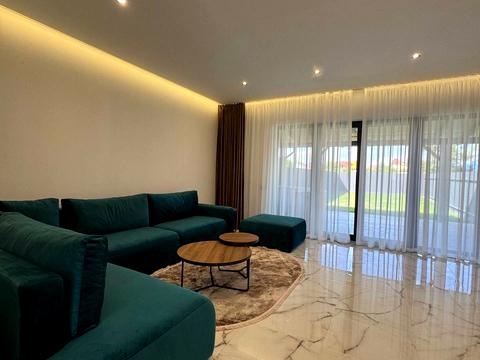 будинок за адресою Горіхова, 25