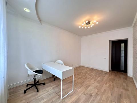 квартира за адресою Свободи бульв., 2