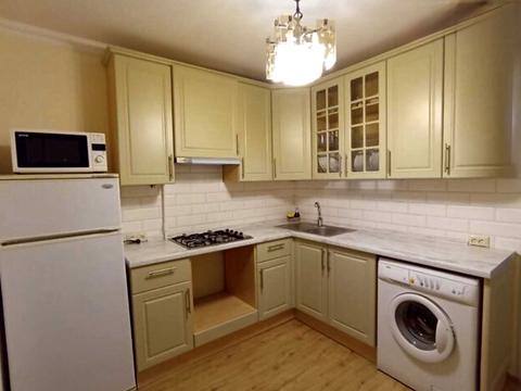 квартира за адресою Академіка Глушкова просп., 26