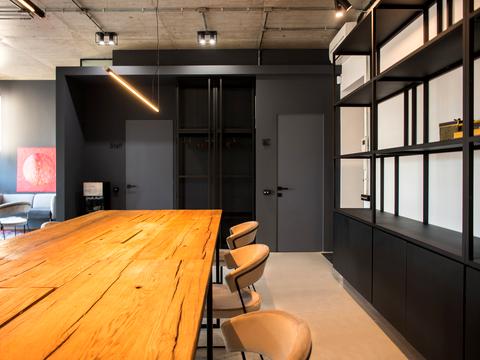 коммерческая по адресу Французский бульв., 2