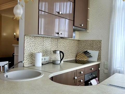 квартира за адресою В'ячеслава Чорновола вул., 27