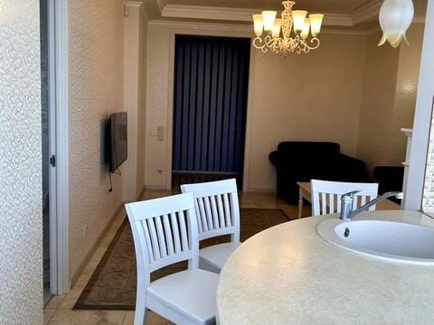 квартира за адресою В'ячеслава Чорновола вул., 27