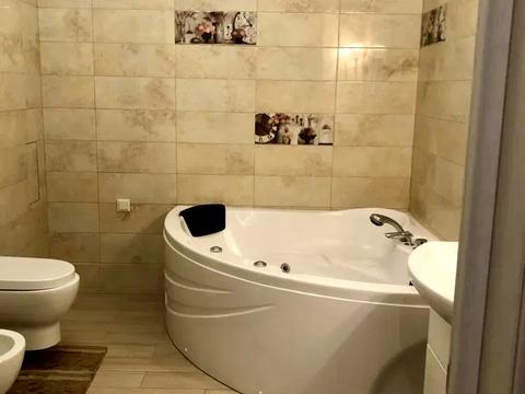 квартира за адресою В'ячеслава Чорновола вул., 27