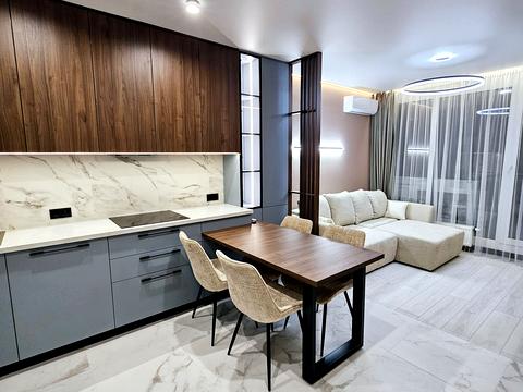 квартира за адресою Київ, Салютна вул., 2к24