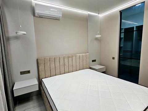 квартира за адресою Київ, Салютна вул., 2к24