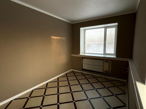 комерційна за адресою Михайля Семенка вул. (Чайковська), 24