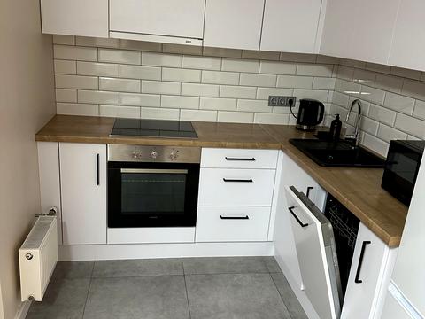 квартира за адресою Салютна вул., 2к2