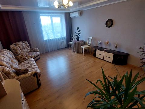 квартира по адресу Героев Украины просп. (Героїв Сталінграду), 13-Е