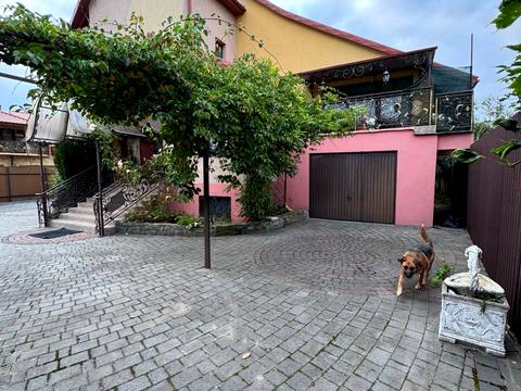 будинок за адресою Проїзна вул., 8