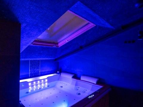 квартира за адресою Регенераторна вул., 4 к4