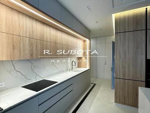 квартира за адресою Зоряний бульв., 1м