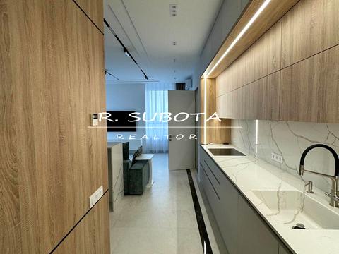 квартира за адресою Зоряний бульв., 1м