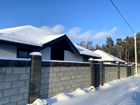 будинок за адресою Успішна