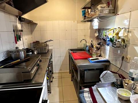 комерційна за адресою Володимира Мономаха вул. (Московська), 4