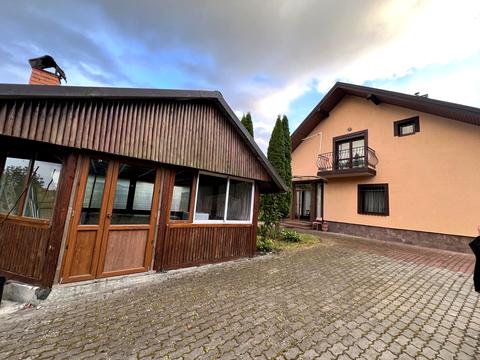 дом по адресу Підлісна