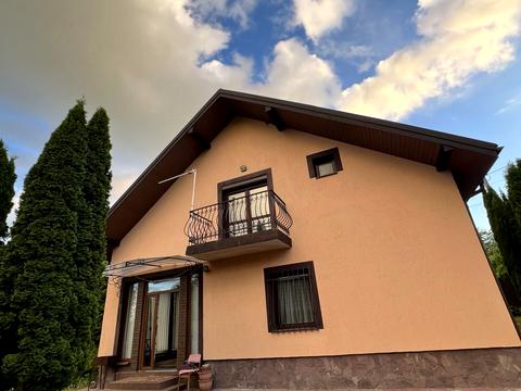 дом по адресу Підлісна