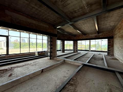 комерційна за адресою Ломаківська вул. (Мічуріна), 15