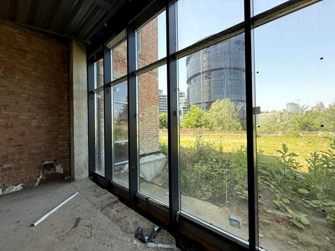 комерційна за адресою Ломаківська вул. (Мічуріна), 15