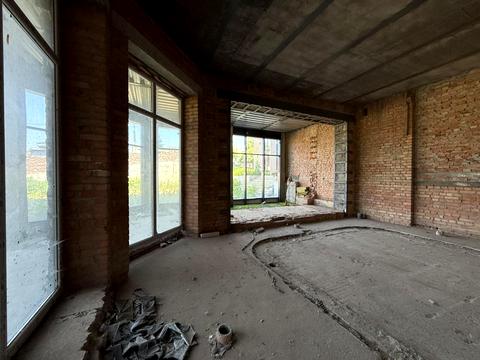 комерційна за адресою Ломаківська вул. (Мічуріна), 15