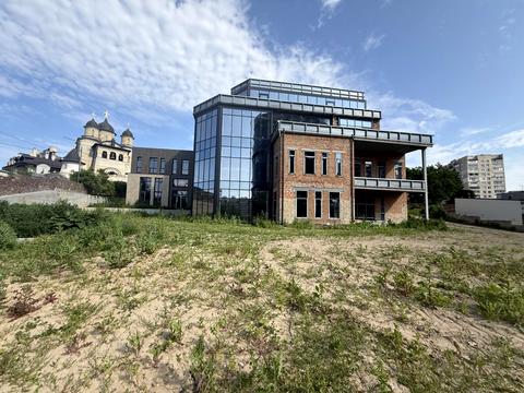 комерційна за адресою Ломаківська вул. (Мічуріна), 15