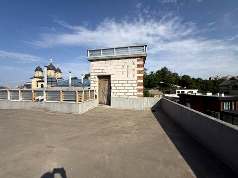 комерційна за адресою Ломаківська вул. (Мічуріна), 15