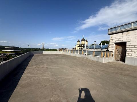 комерційна за адресою Ломаківська вул. (Мічуріна), 15