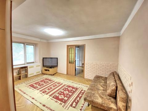 квартира за адресою Кирилівська вул. (Фрунзе), 152