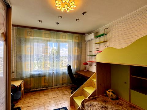 квартира за адресою Академіка Глушкова просп., 14